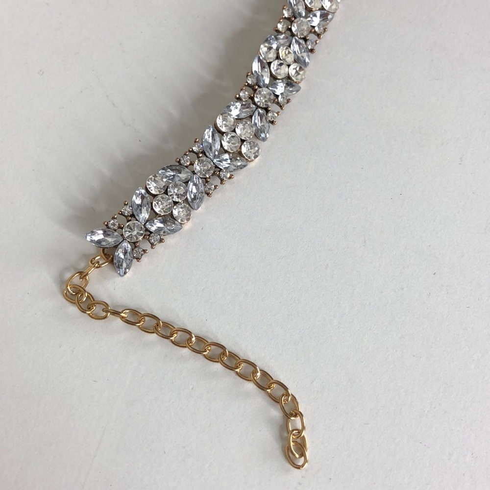 Crystal butterfly choker - Picture 3 of 4